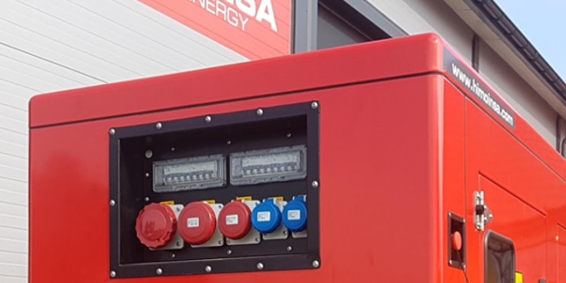 Gniazda odbioru mocy agregatu HIMOINSA