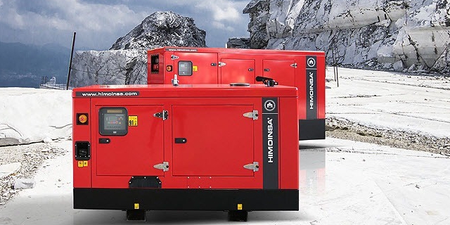 Test mgły solnej obudowy agregatu HIMOINSA